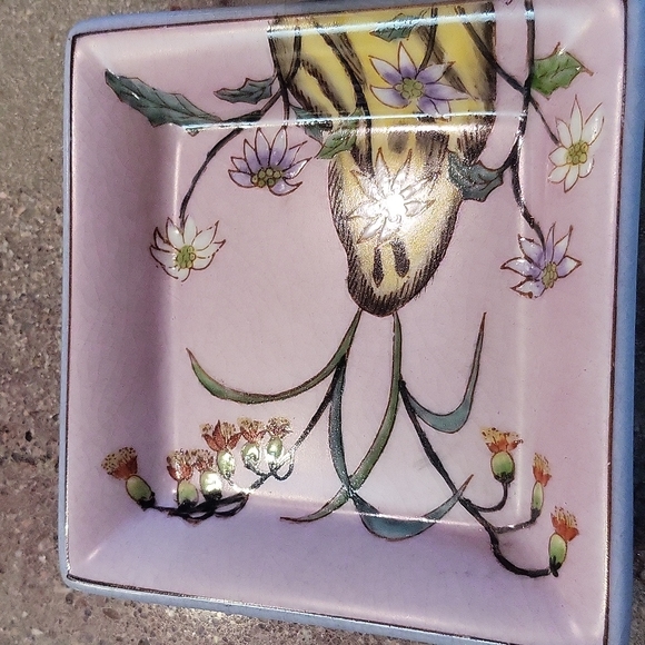 Exquisite Floral Vase + Dish - Picture 4 of 13